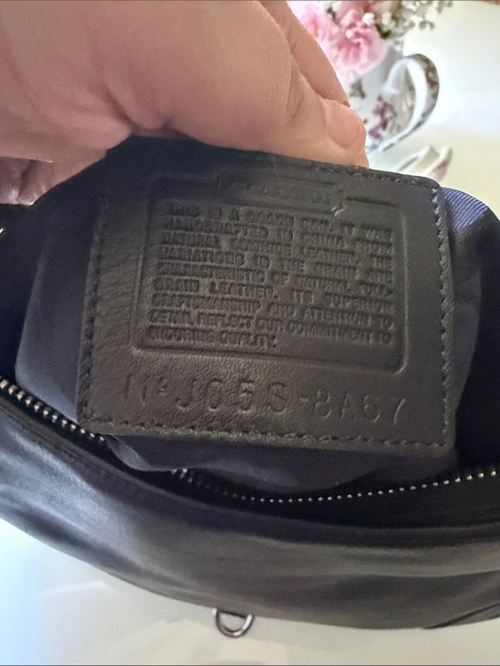 Coach Black Leather Shoulder Bag with Brass Hardware 2005 Hamilton - Picture 8 of 9